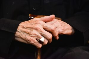 Οι συντάξεις στην Ευρωπαϊκή Ένωση: Πού βρίσκονται η Ελλάδα και οι 27 χώρες